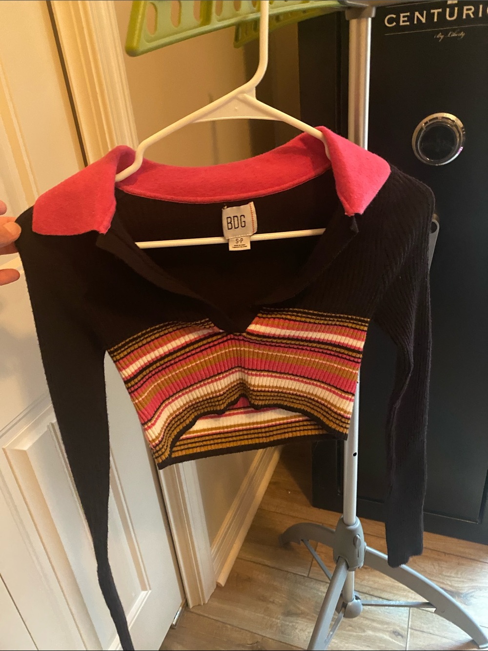 BDG Black Cropped V-Neck Sweater with Pink Collar and Multicolor Stripes